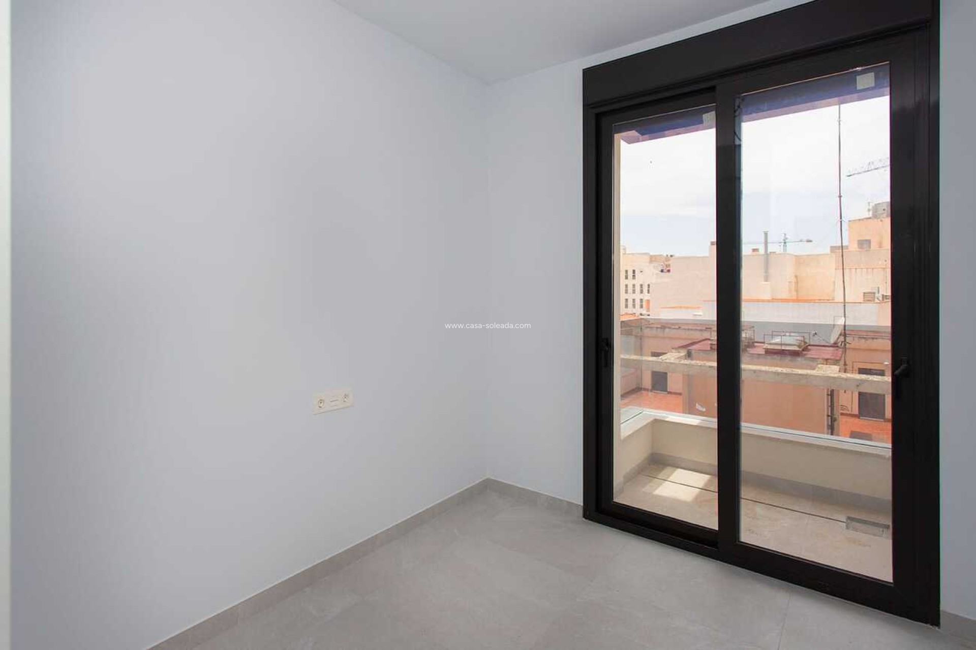 Reventa - Apartamento / piso - Torrevieja - Center
