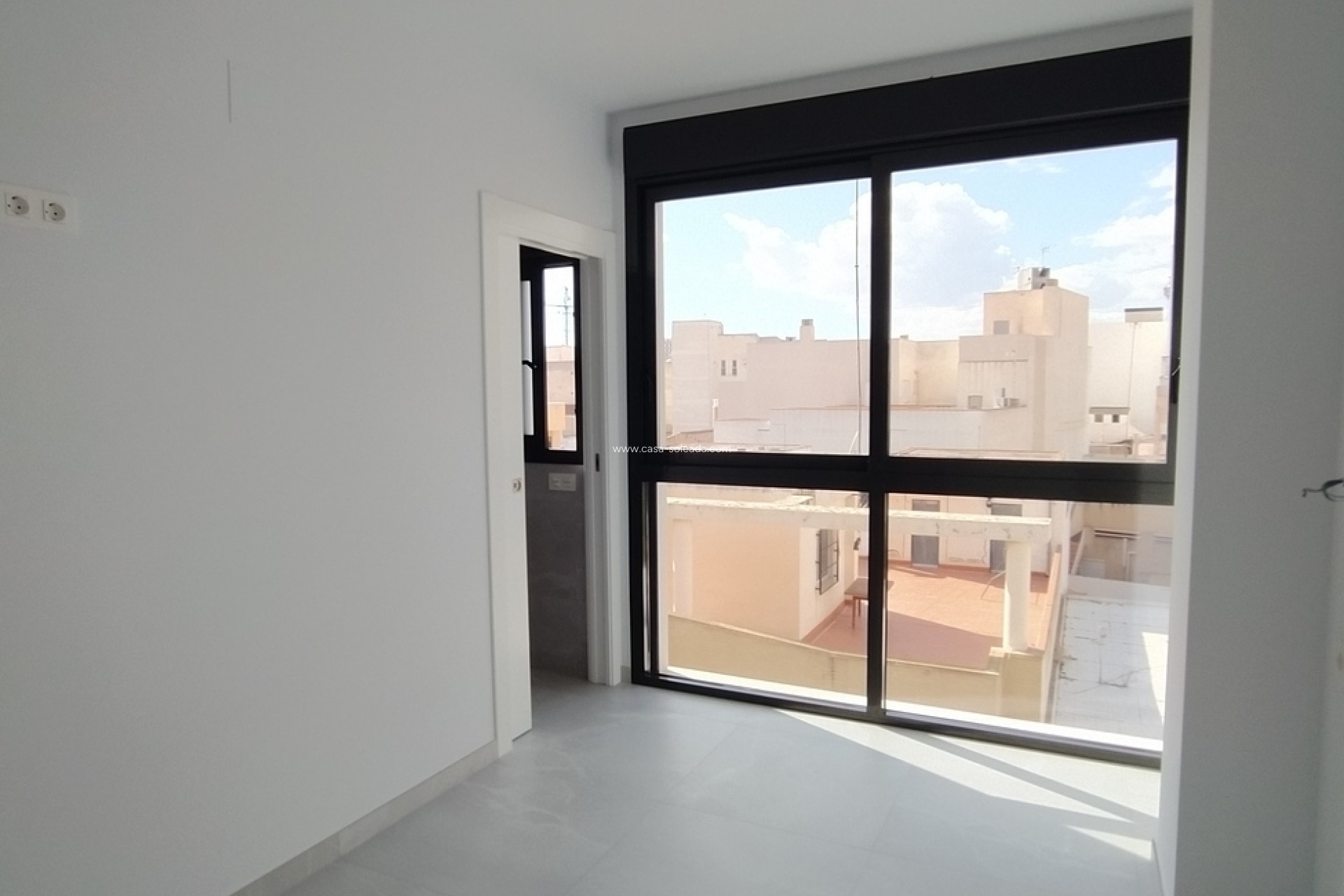 Reventa - Apartamento / piso - Torrevieja - Center