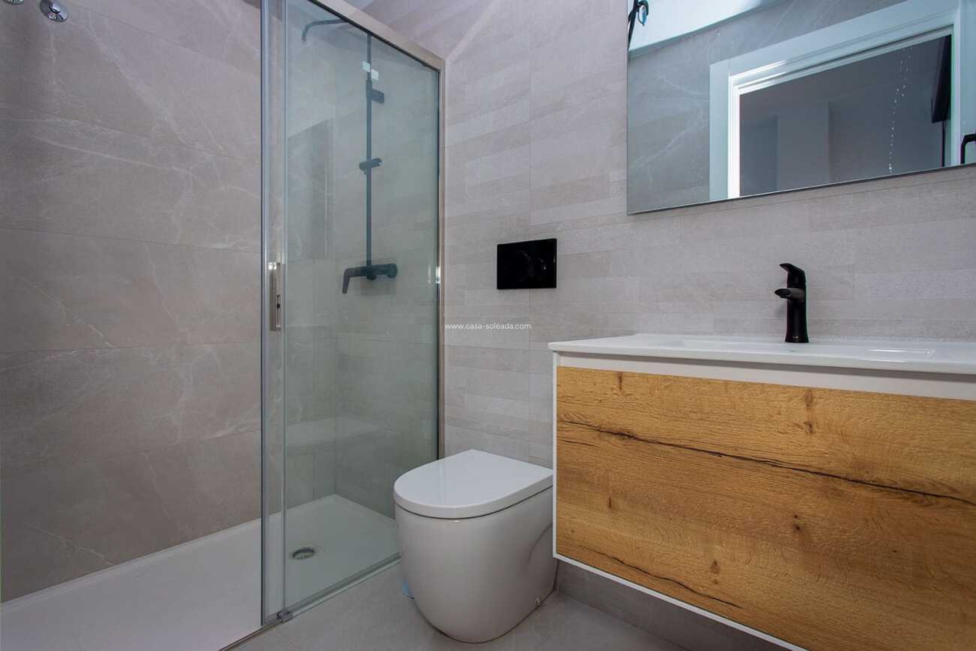 Reventa - Apartamento / piso - Torrevieja - Center