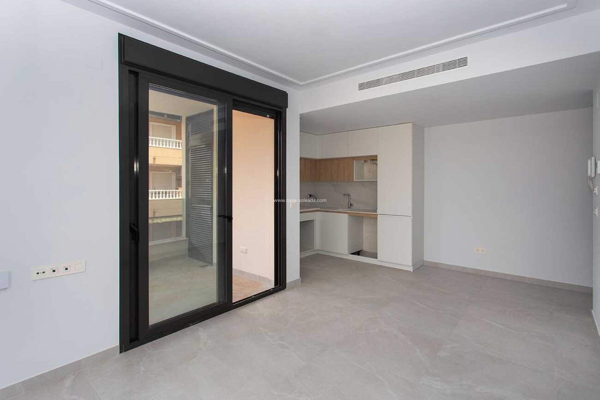 Reventa - Apartamento / piso - Torrevieja - Center