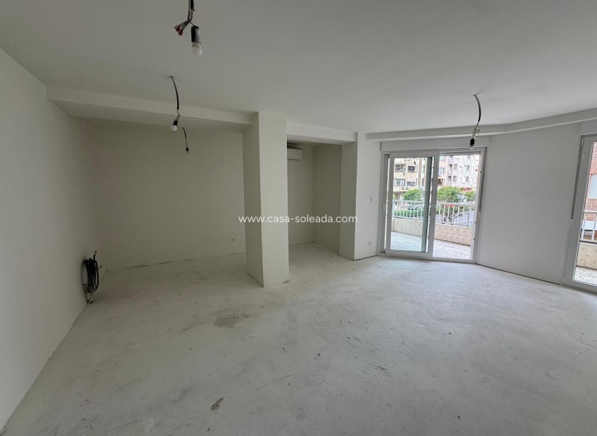 Reventa - Apartamento / piso - Torrevieja - Costa Blanca