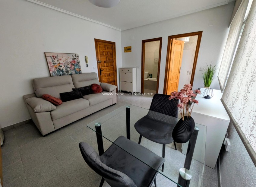 Reventa - Apartamento / piso - Torrevieja - Estacion Autobuses