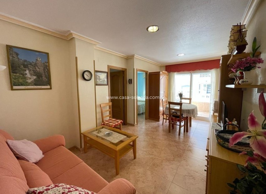 Reventa - Apartamento / piso - Torrevieja - Estacion Autobuses