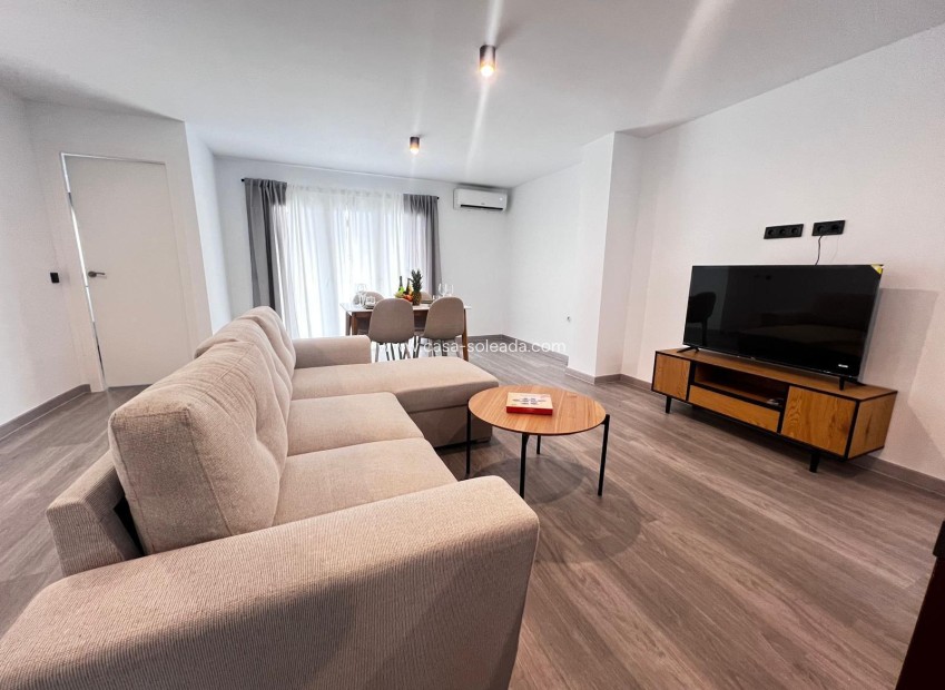 Reventa - Apartamento / piso - Torrevieja - Estacion Autobuses