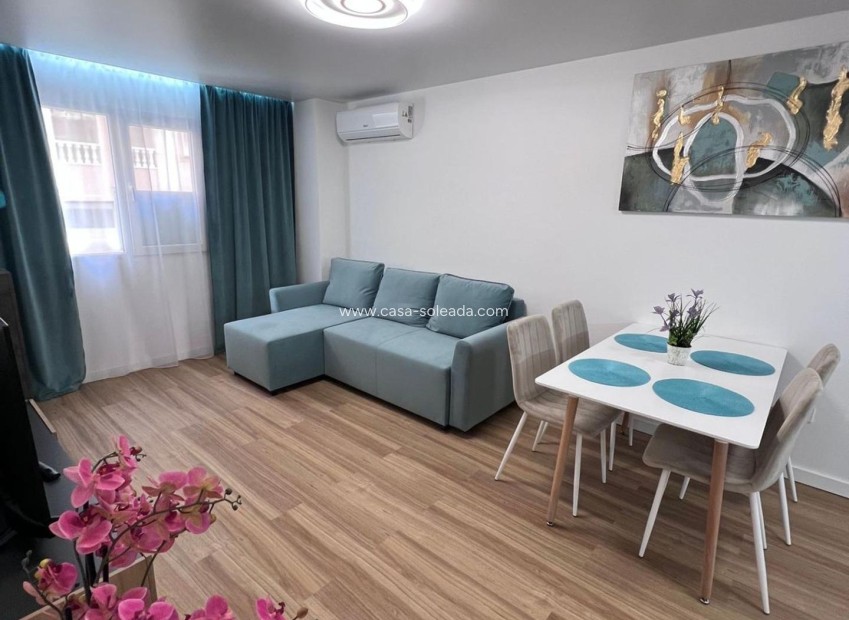 Reventa - Apartamento / piso - Torrevieja - Estacion Autobuses