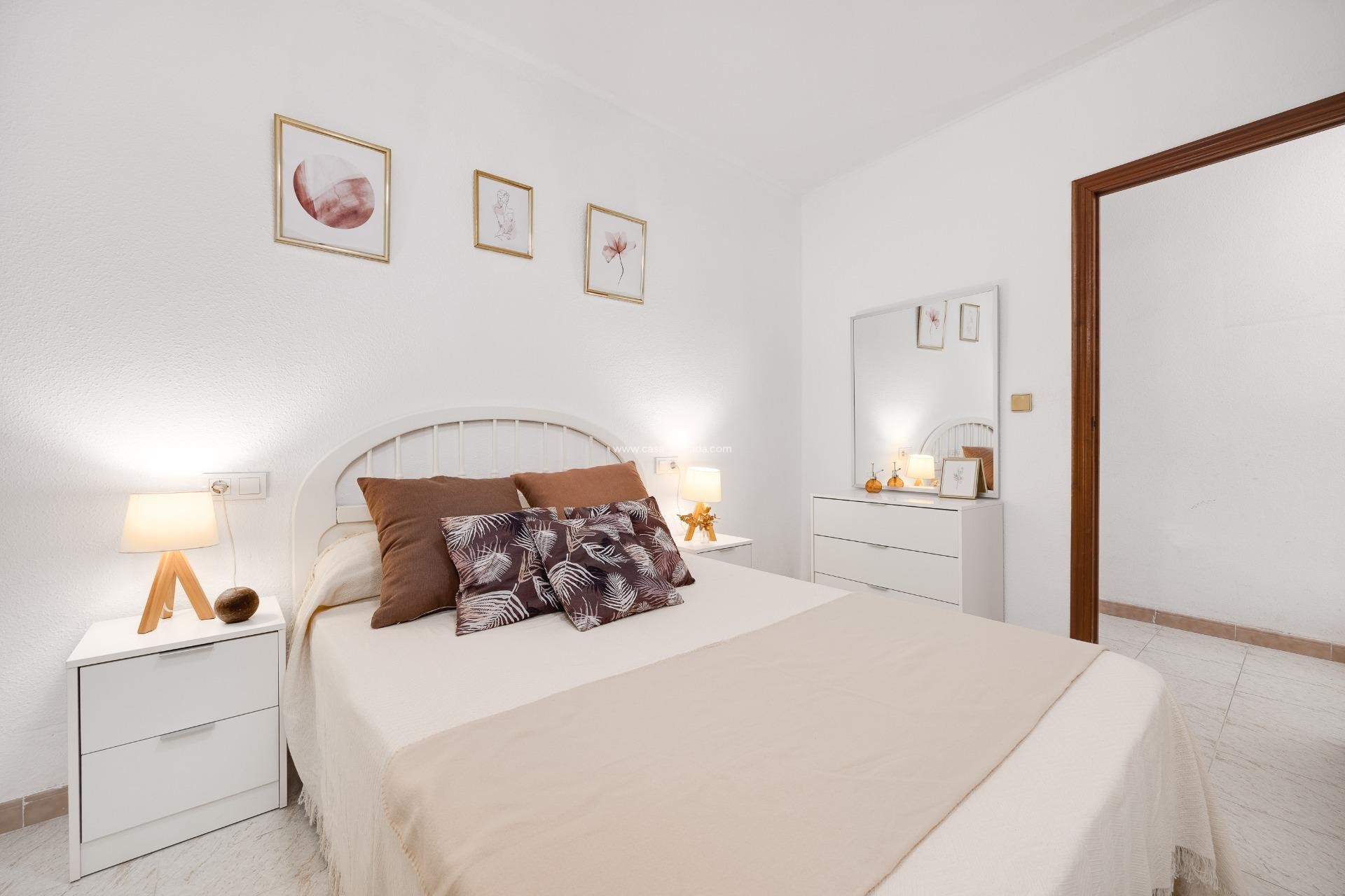 Reventa - Apartamento / piso - Torrevieja - Estacion Autobuses