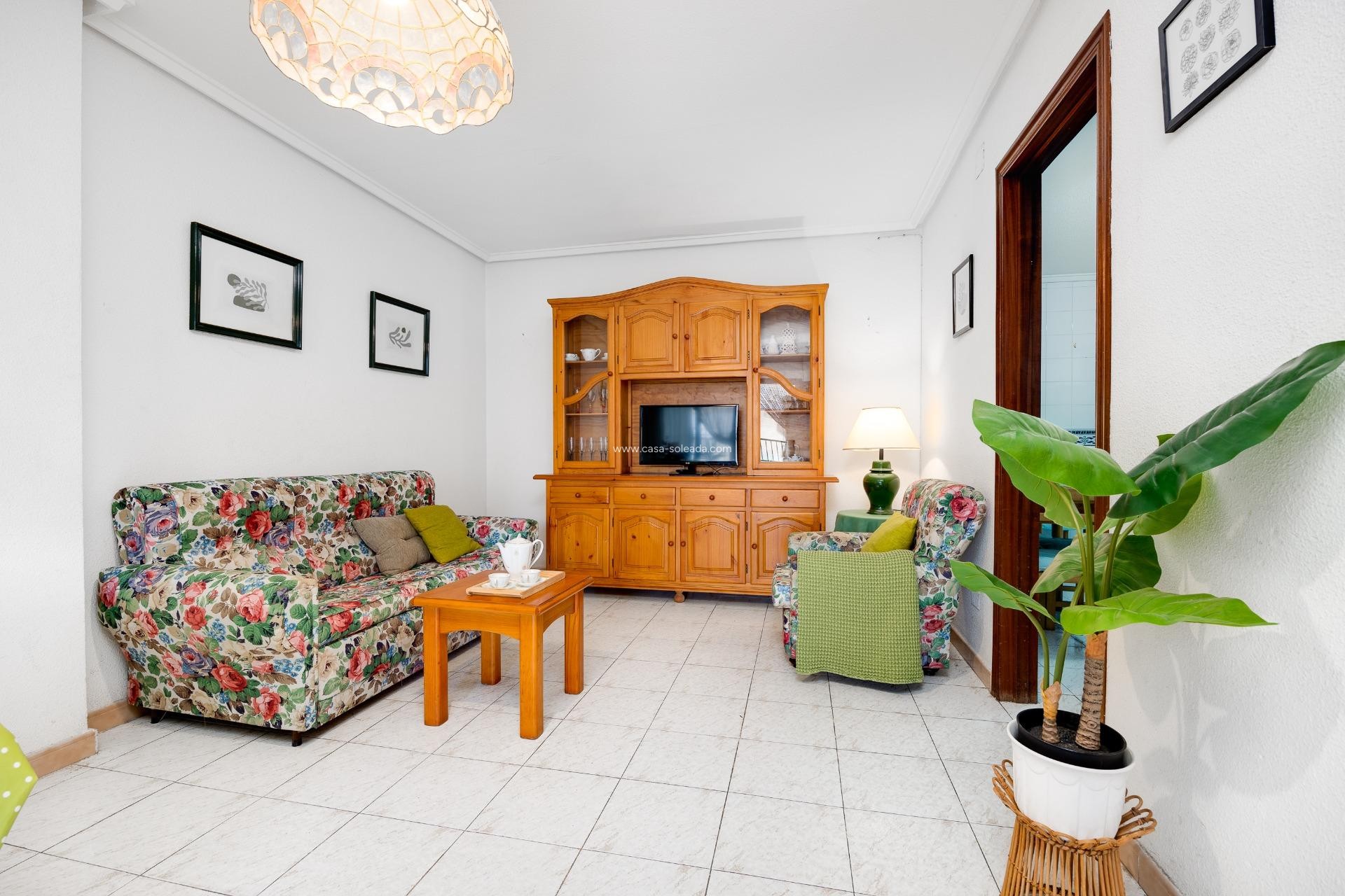 Reventa - Apartamento / piso - Torrevieja - Estacion Autobuses