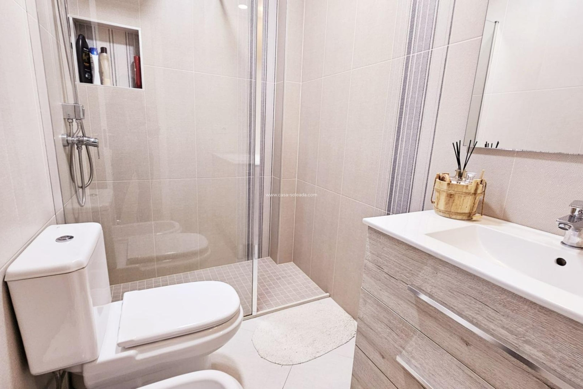 Reventa - Apartamento / piso - Torrevieja - La Siesta