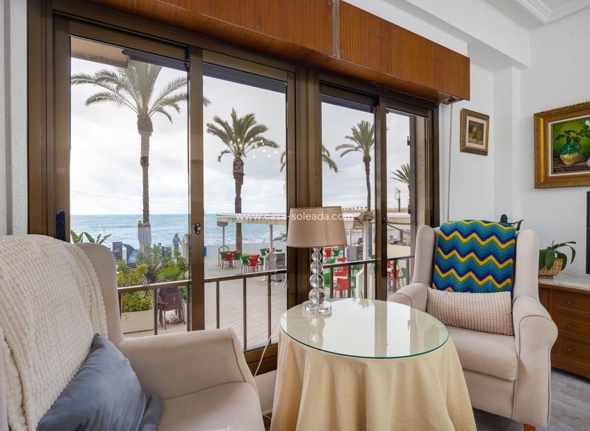 Reventa - Apartamento / piso - Torrevieja - Paseo Maritimo