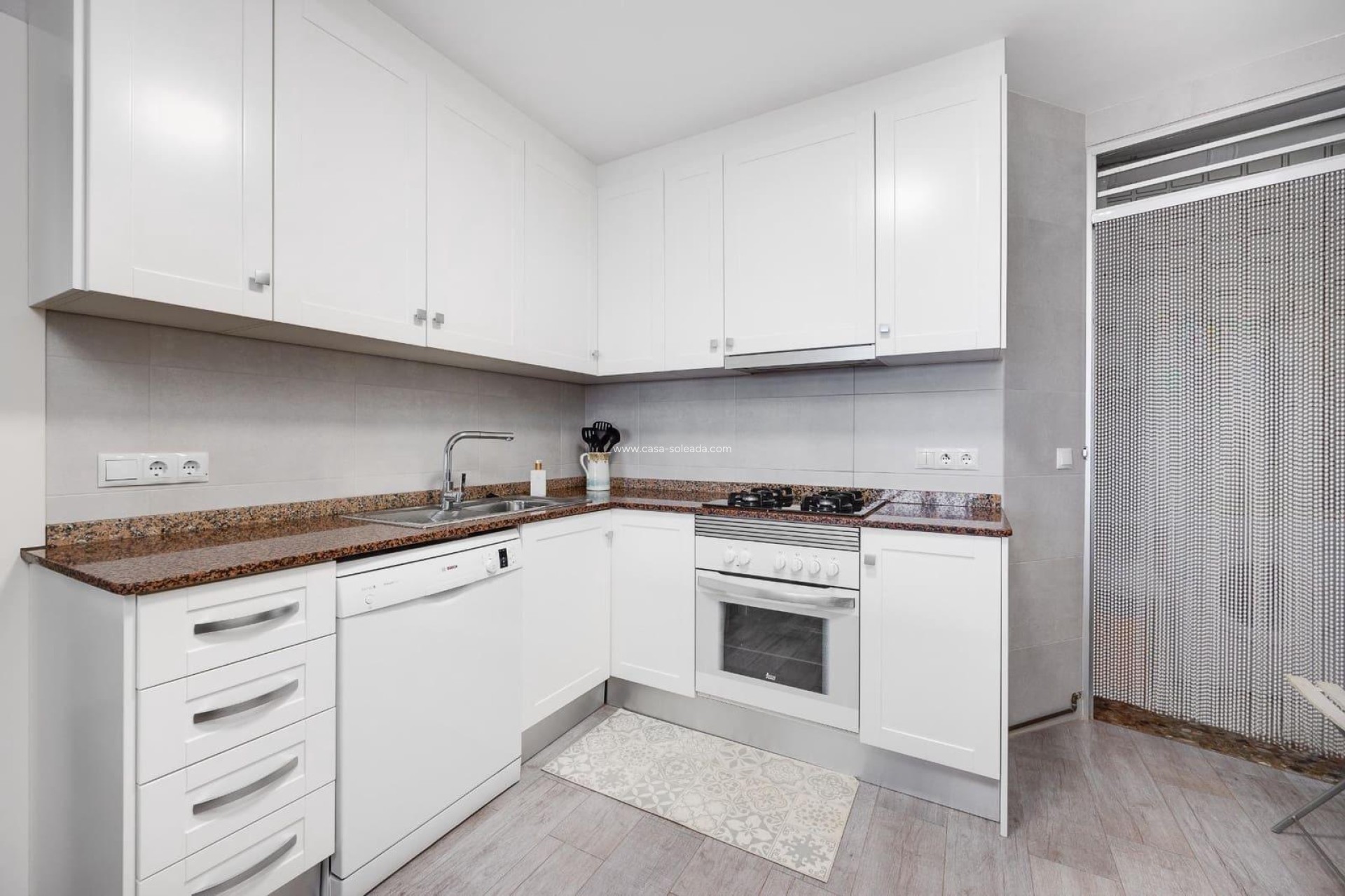 Reventa - Apartamento / piso - Torrevieja - Paseo Maritimo