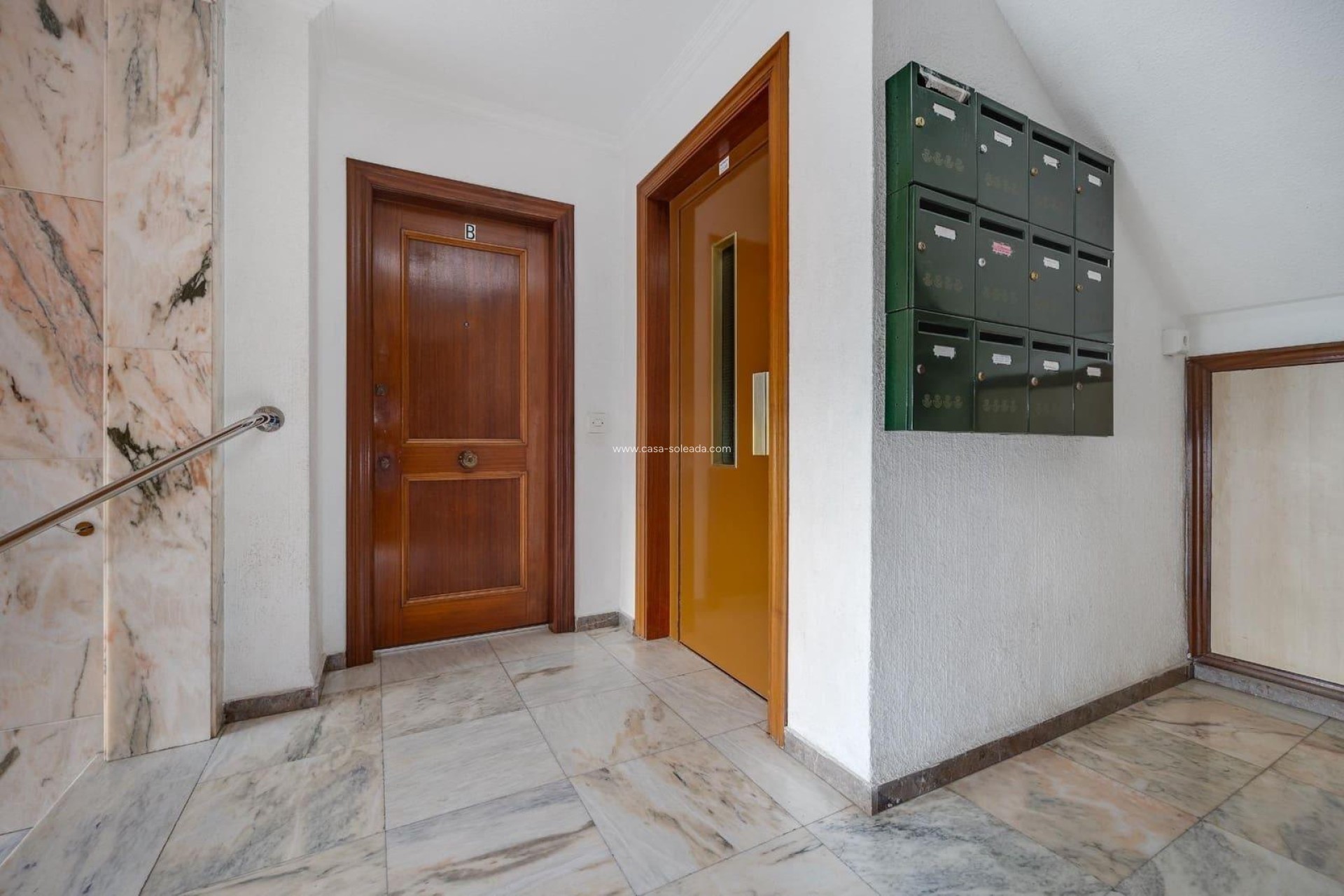 Reventa - Apartamento / piso - Torrevieja - Paseo Maritimo