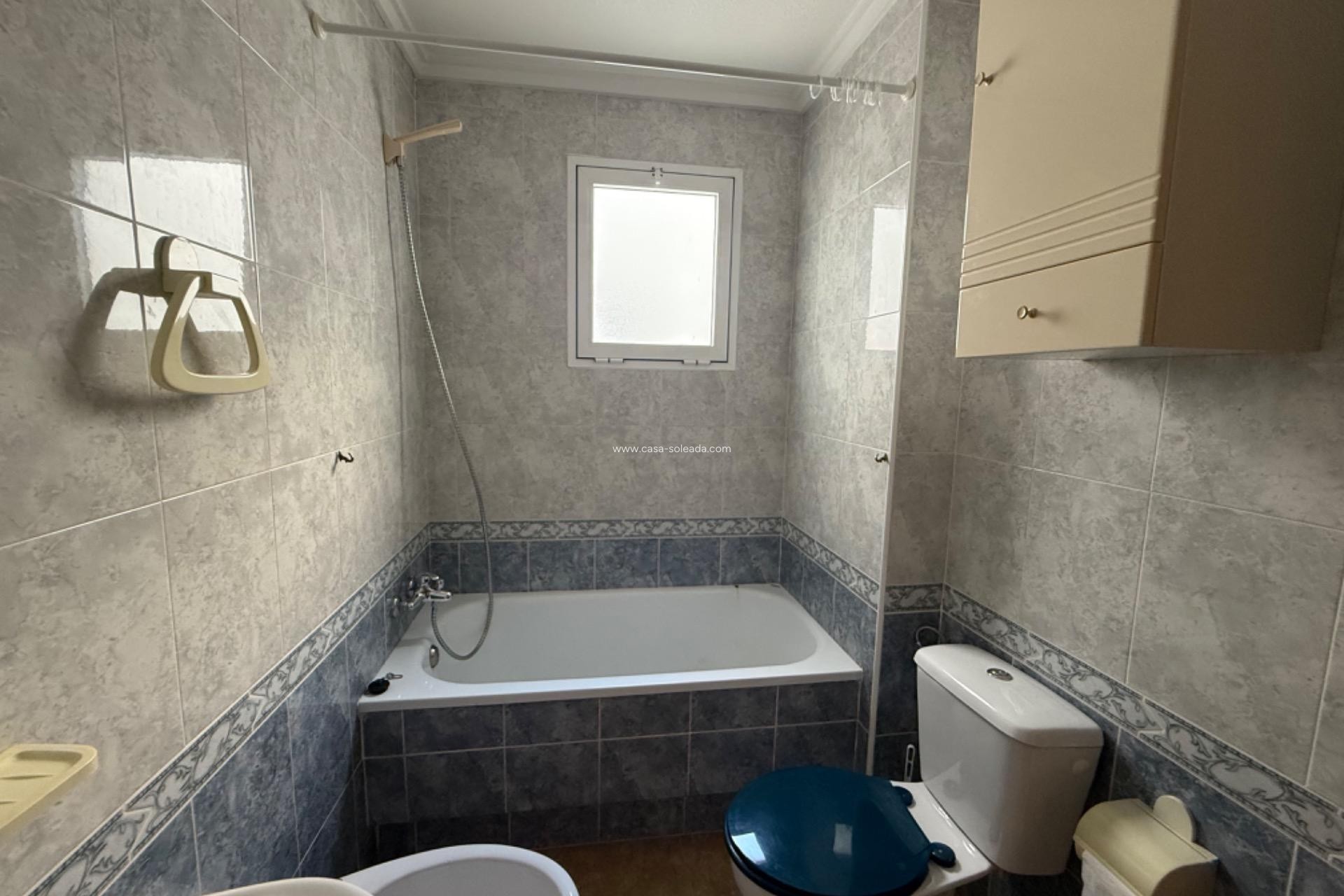 Reventa - Apartamento / piso - Torrevieja - Playa de los Locos