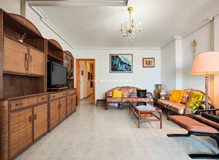 Reventa - Apartamento / piso - Torrevieja