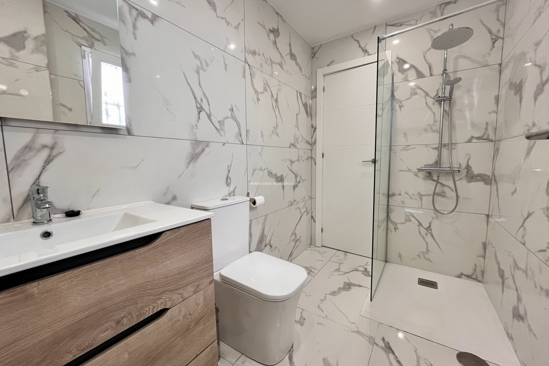 Reventa - Apartamento / piso - Villamartin - Villamartín