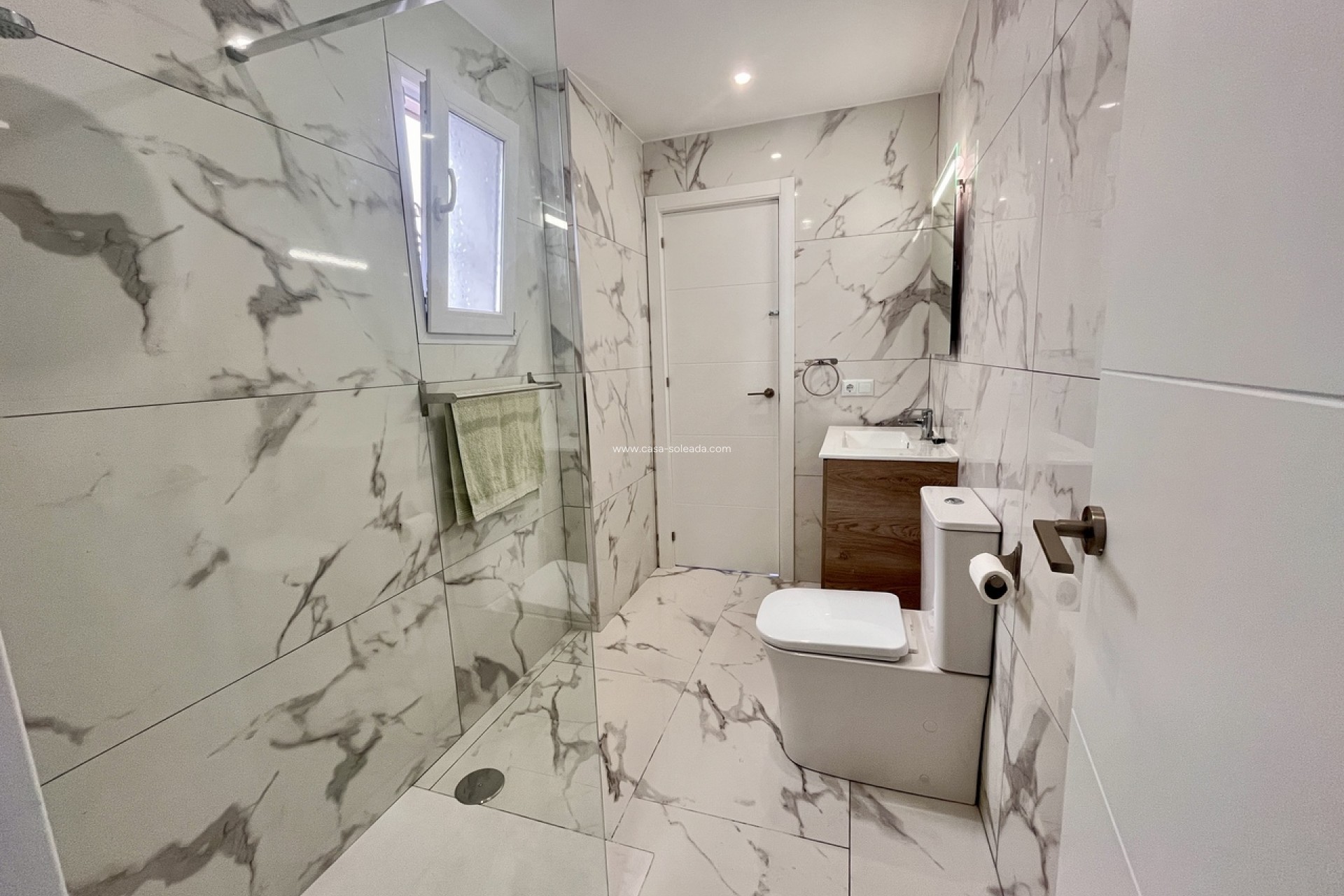Reventa - Apartamento / piso - Villamartin - Villamartín