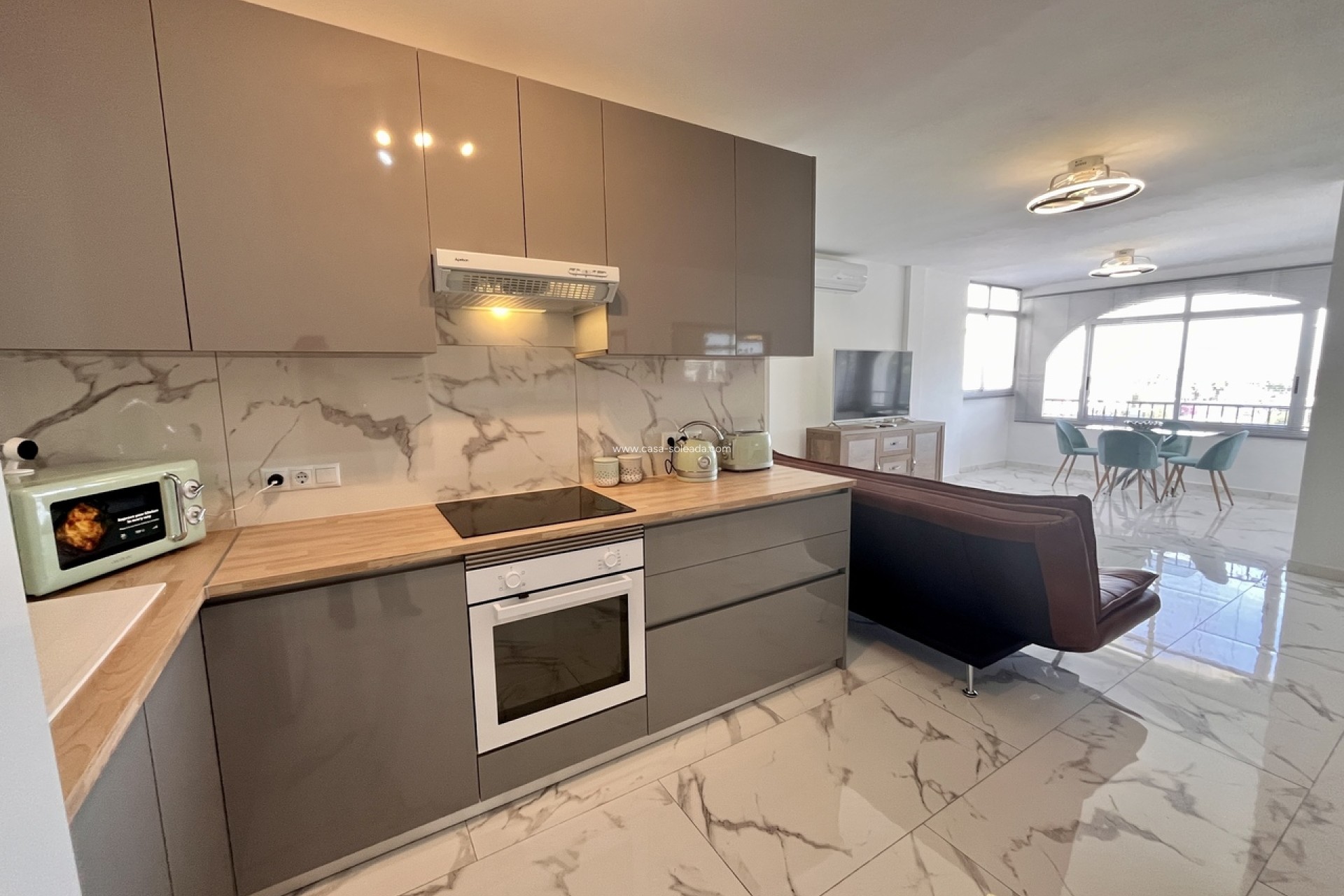 Reventa - Apartamento / piso - Villamartin - Villamartín