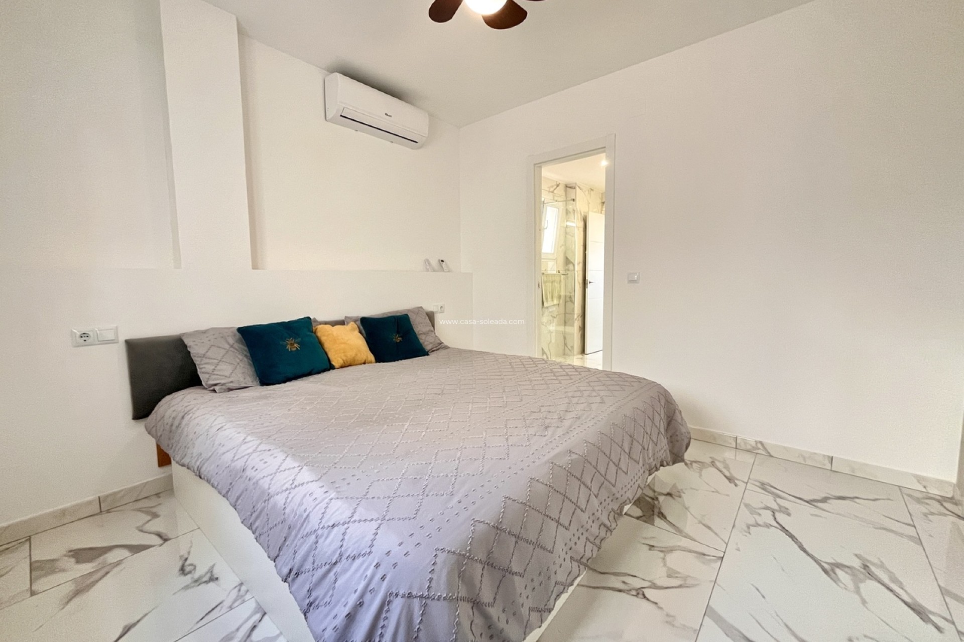 Reventa - Apartamento / piso - Villamartin - Villamartín