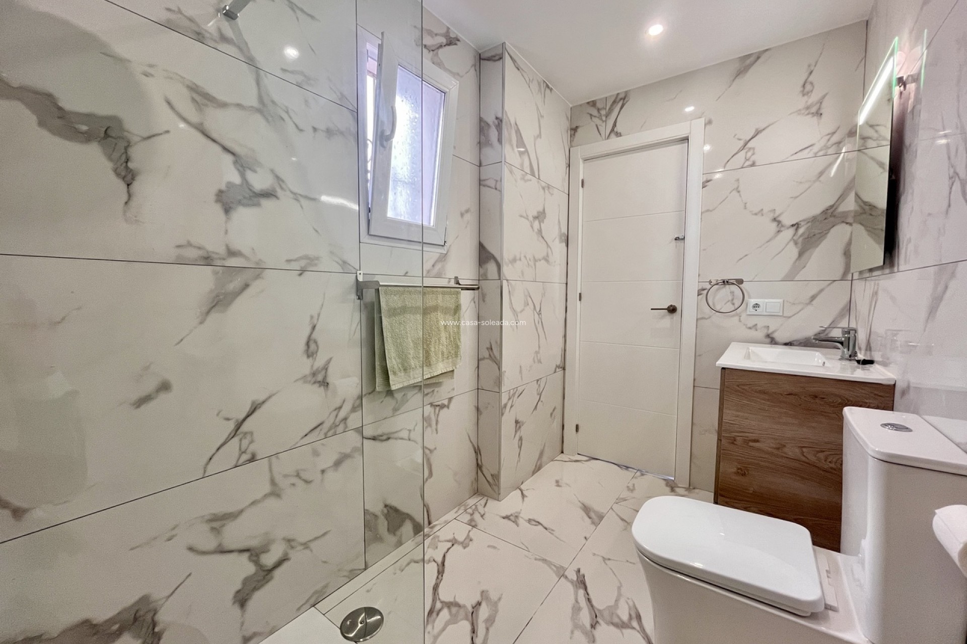 Reventa - Apartamento / piso - Villamartin - Villamartín