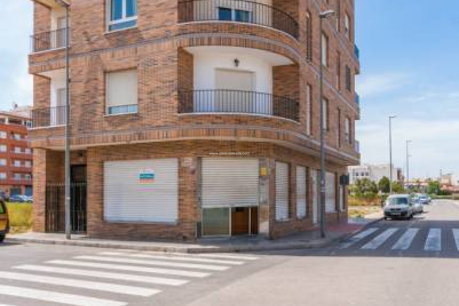 Reventa - Comercial - Almoradí - Estación Bus