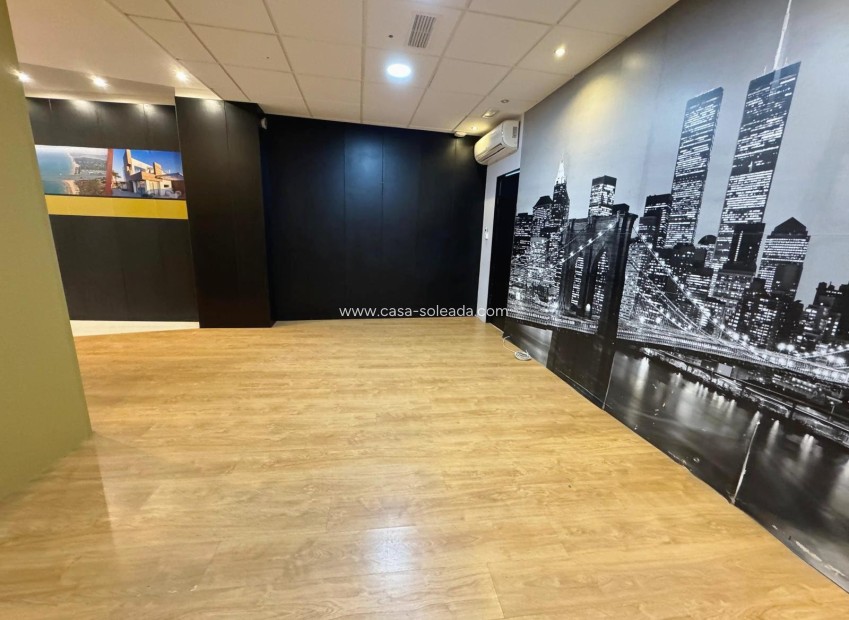 Reventa - Comercial - Guardamar del Segura - Costa Blanca