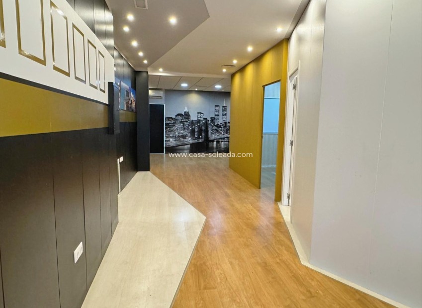 Reventa - Comercial - Guardamar del Segura - Costa Blanca