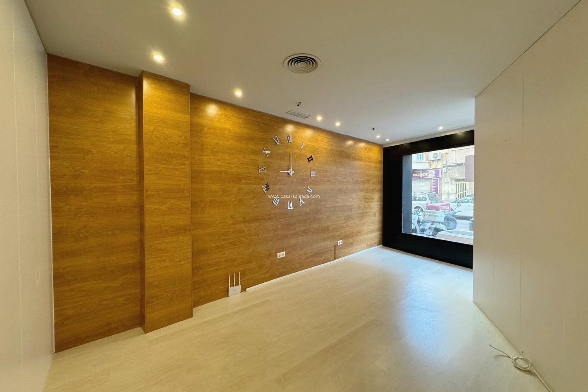 Reventa - Comercial - Guardamar del Segura - Costa Blanca