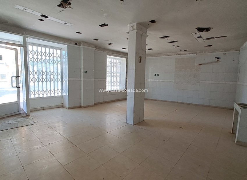 Reventa - Comercial - Orihuela