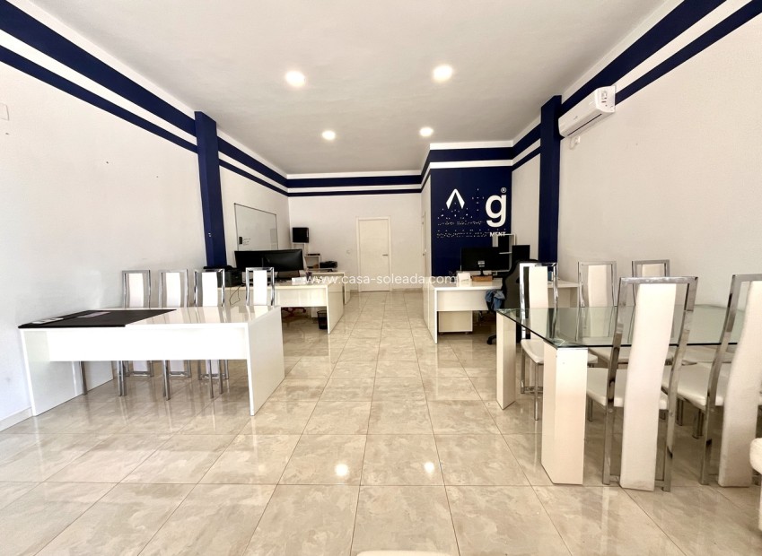 Reventa - Comercial - Playa Flamenca