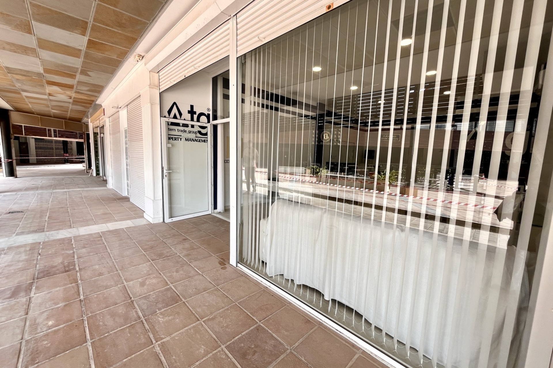 Reventa - Comercial - Playa Flamenca