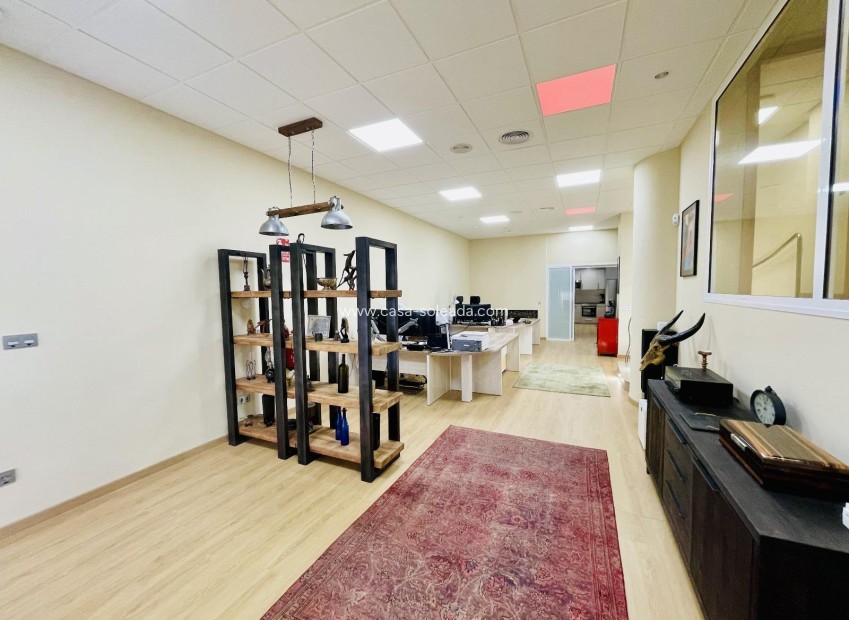 Reventa - Comercial - Torrevieja - Center