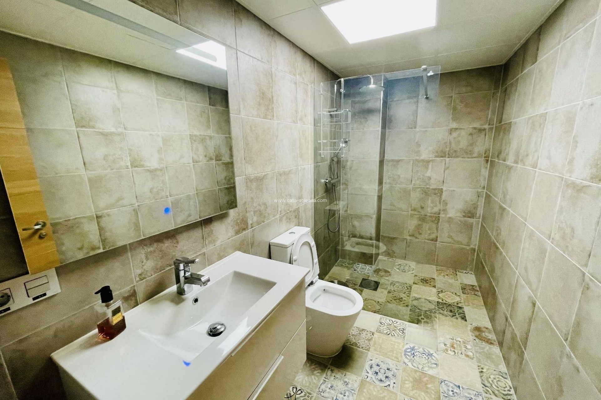 Reventa - Comercial - Torrevieja - Center