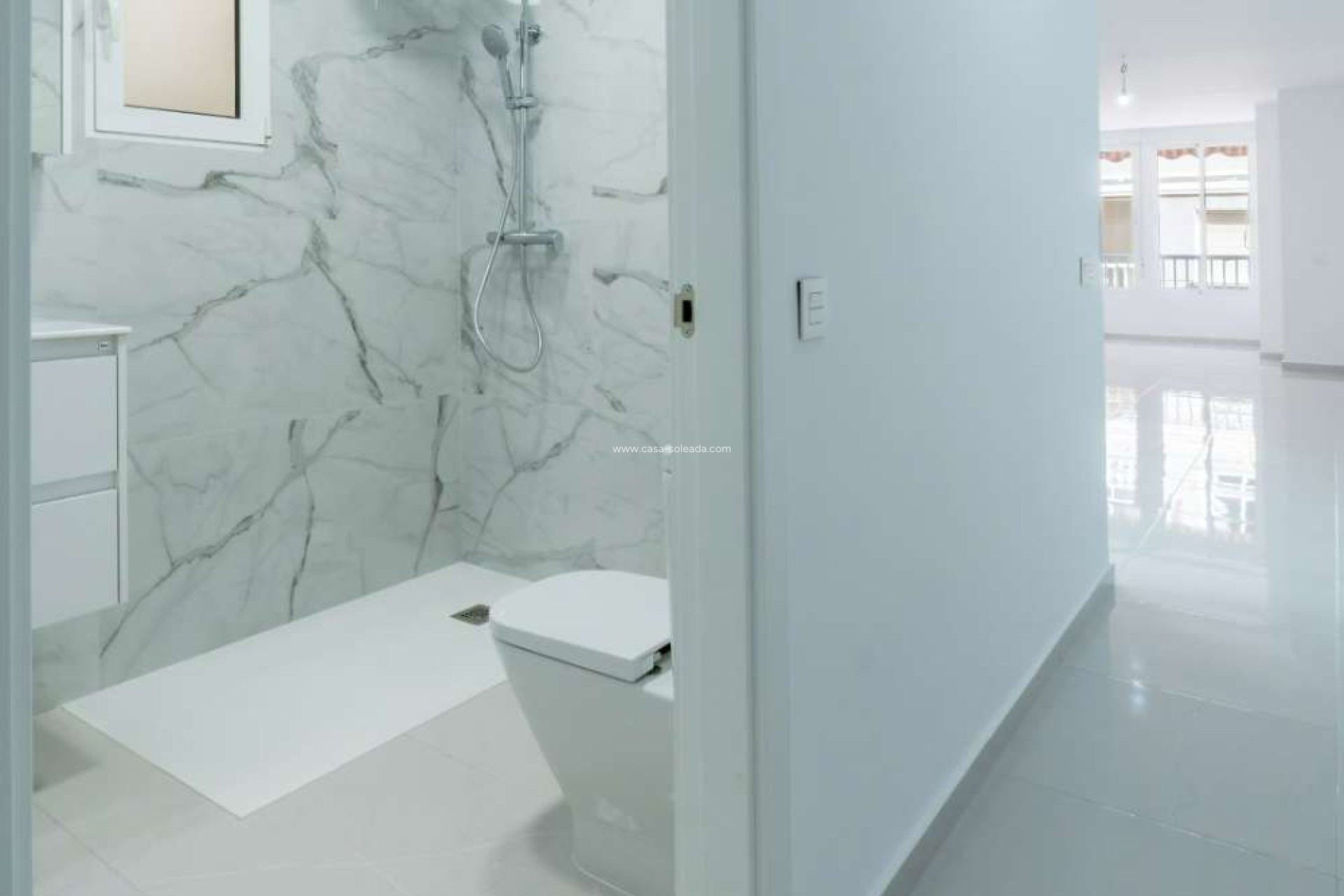 Reventa - Flat - Torrevieja - Avenida Habaneras - Curva de Palangre
