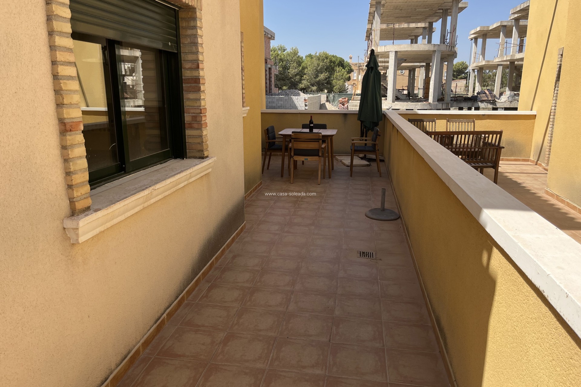 Reventa - Villa - Benferri - Inland