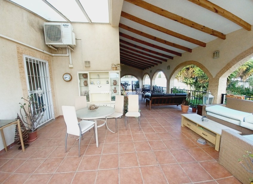 Reventa - Villa - Canadas De San Pedro - Inland