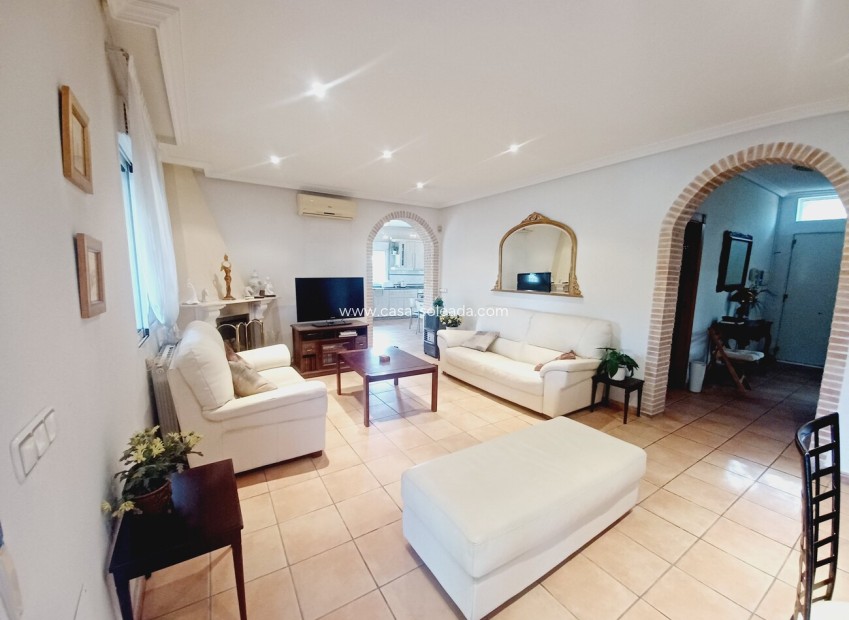 Reventa - Villa - Canadas De San Pedro - Inland