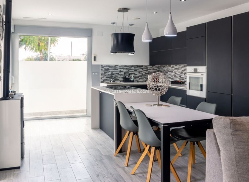 Reventa - Villa - Daya Vieja - Costa Blanca