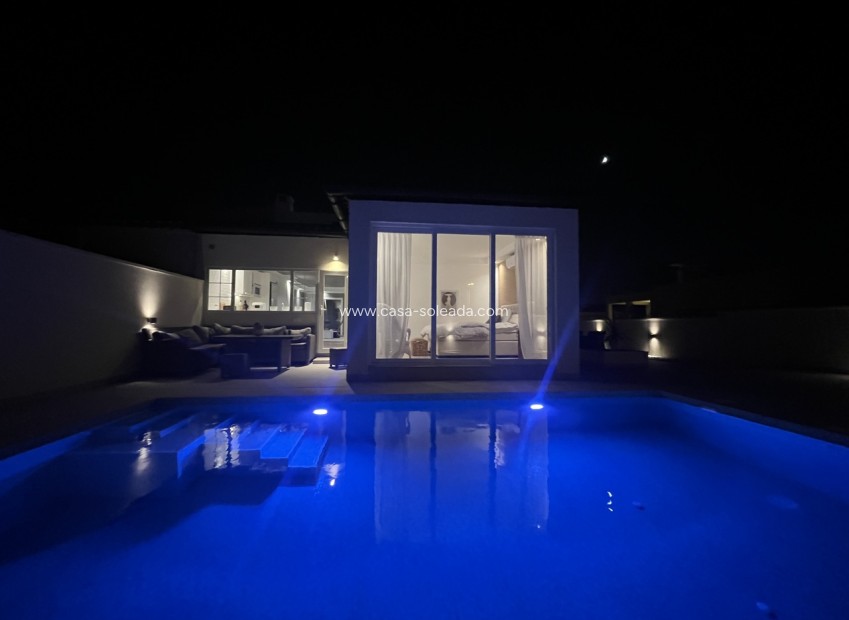 Reventa - Villa - La Siesta