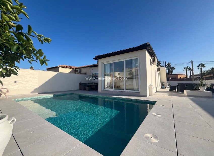 Reventa - Villa - La Siesta