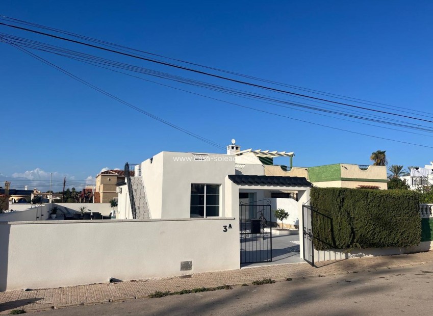 Reventa - Villa - La Siesta