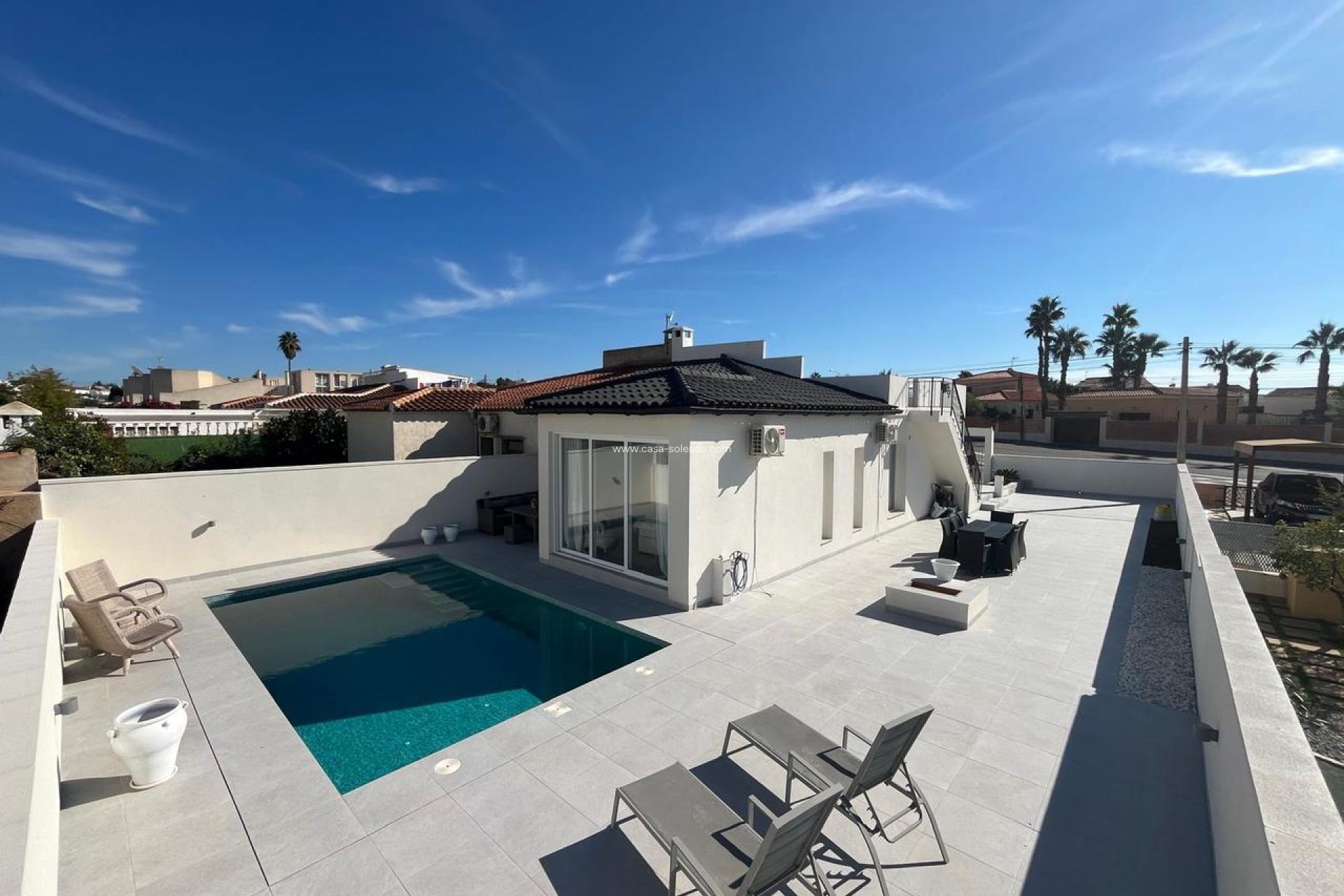 Reventa - Villa - La Siesta