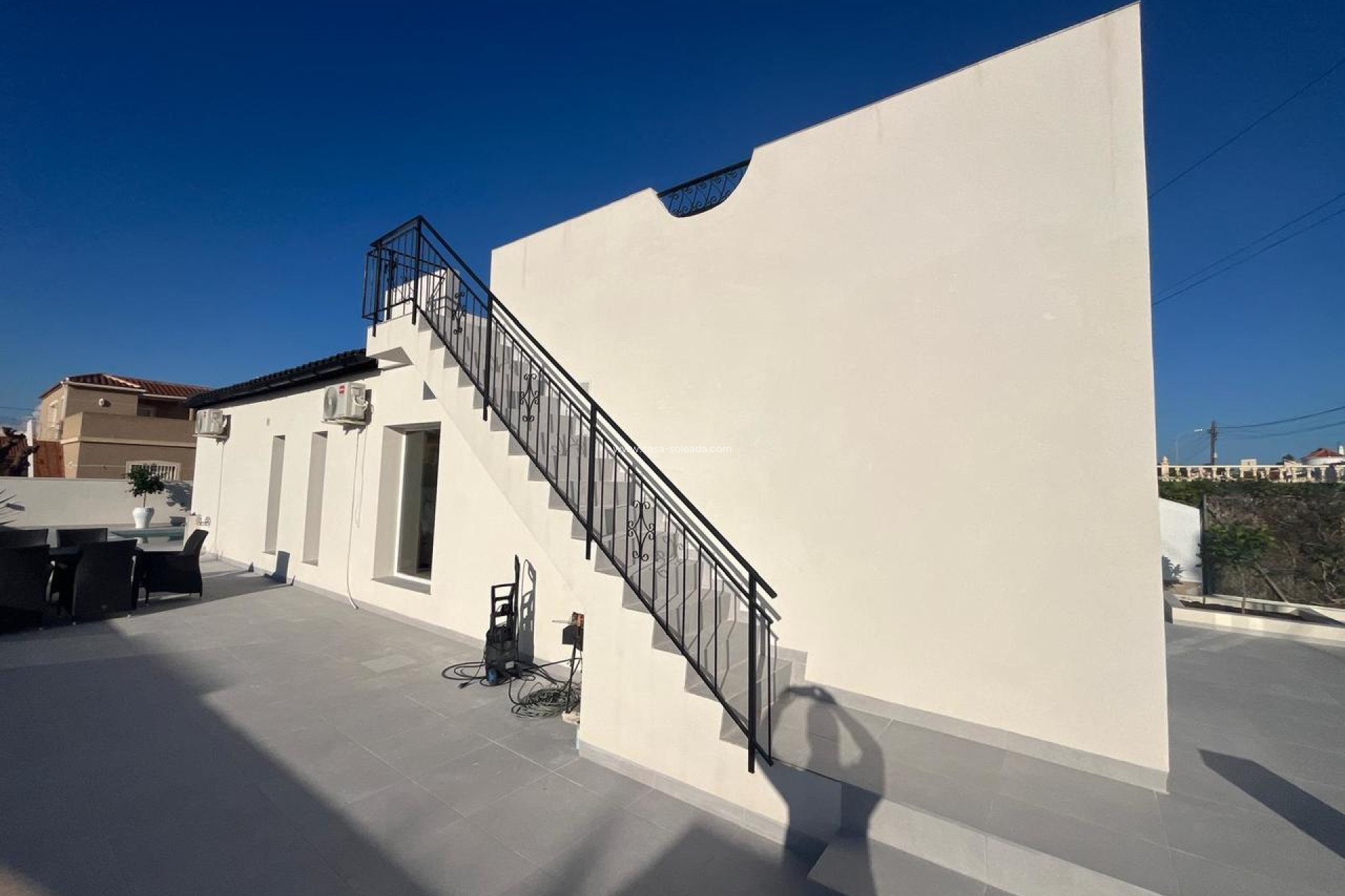 Reventa - Villa - La Siesta