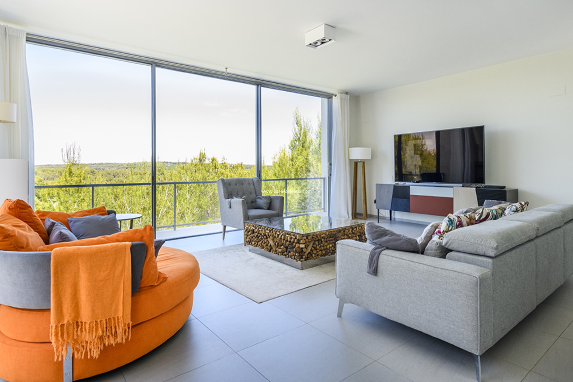 Reventa - Villa - Las Colinas Golf Resort