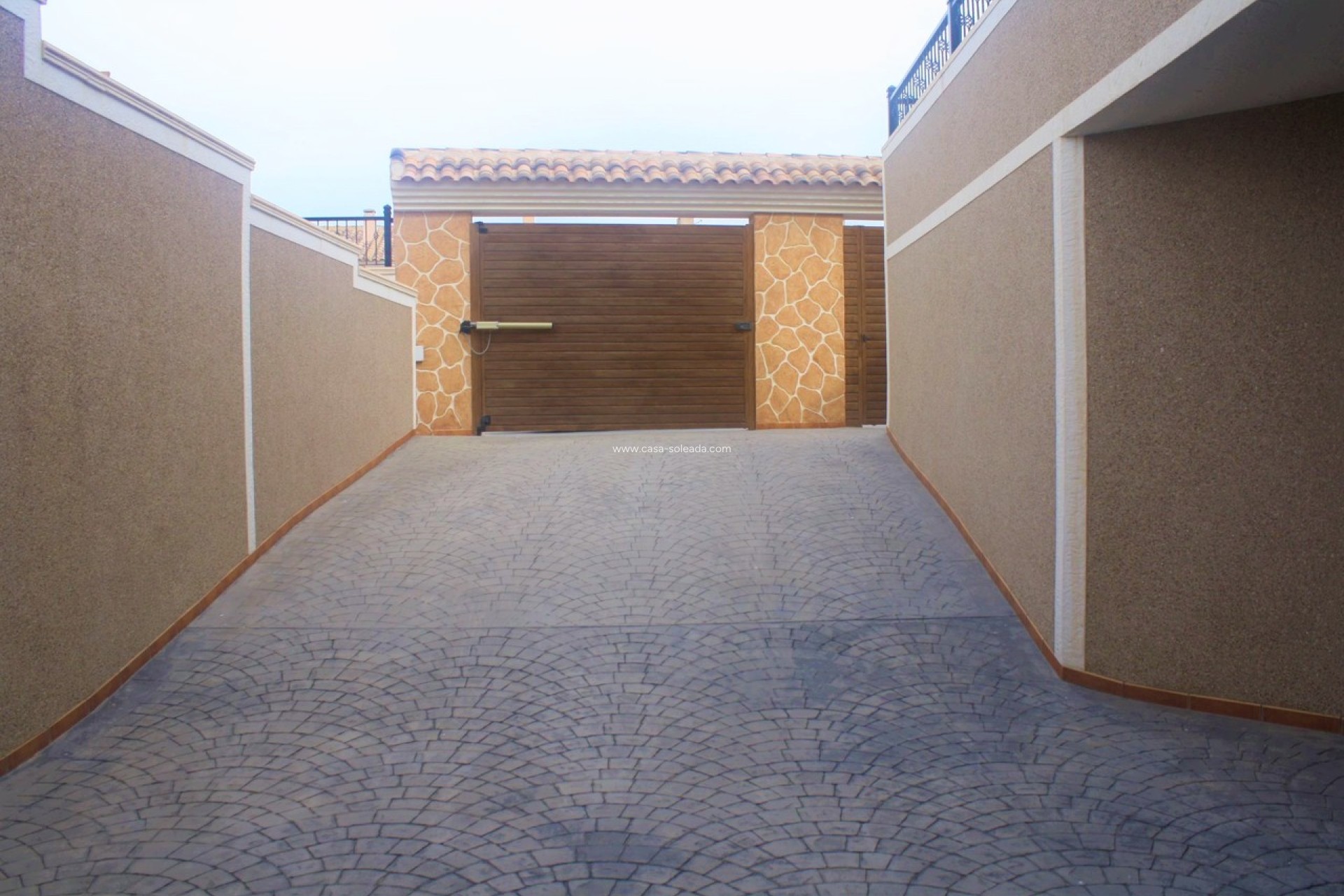 Reventa - Villa - Los Altos