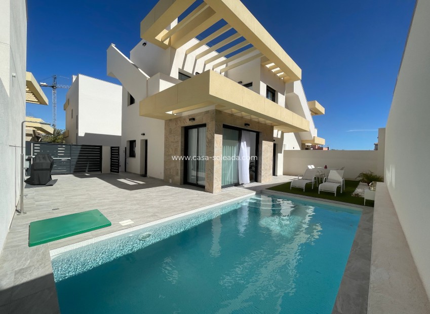Reventa - Villa - Los Montesinos - Costa Blanca
