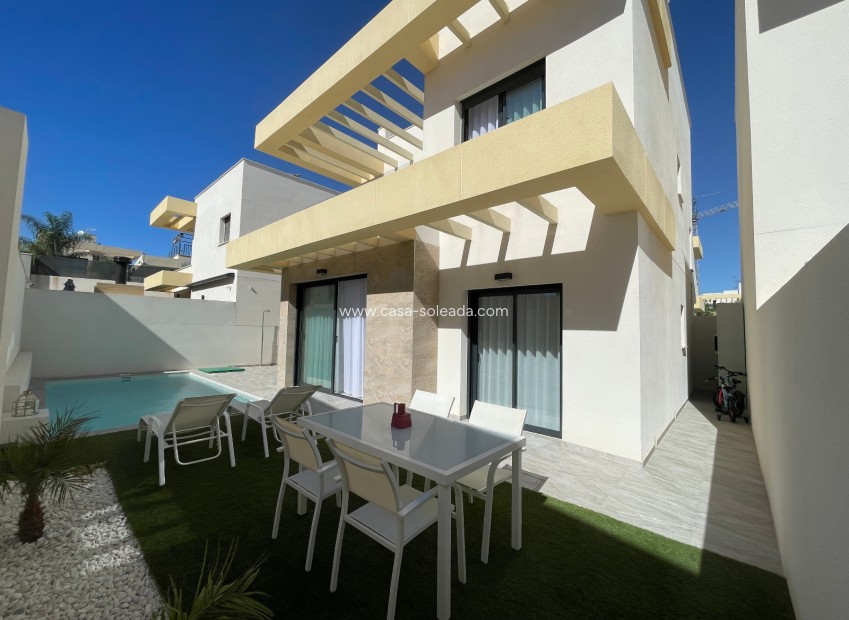 Reventa - Villa - Los Montesinos - Costa Blanca