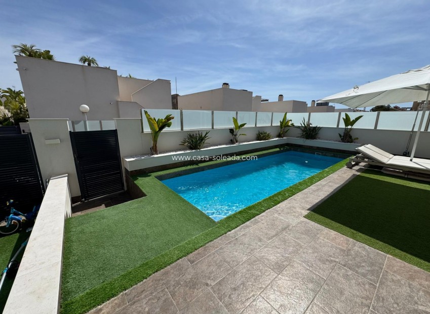 Reventa - Villa - Orihuela Costa - Costa Blanca