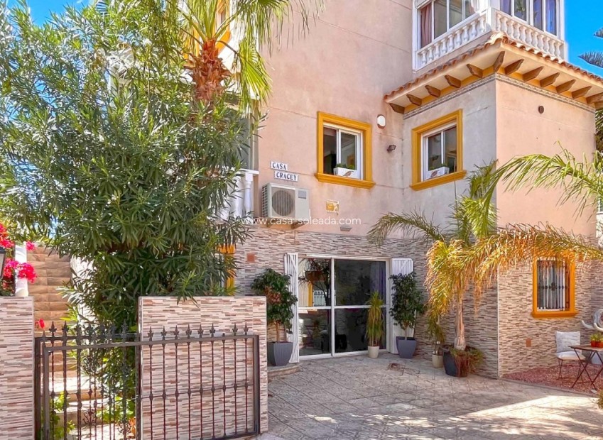 Reventa - Villa - Orihuela Costa - Costa Blanca