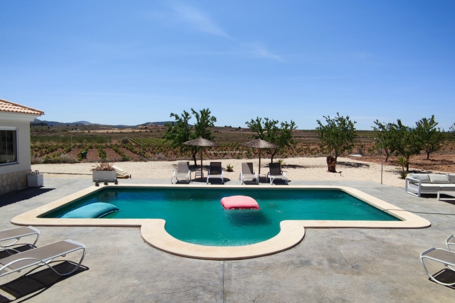 Reventa - Villa - Pinoso - Inland