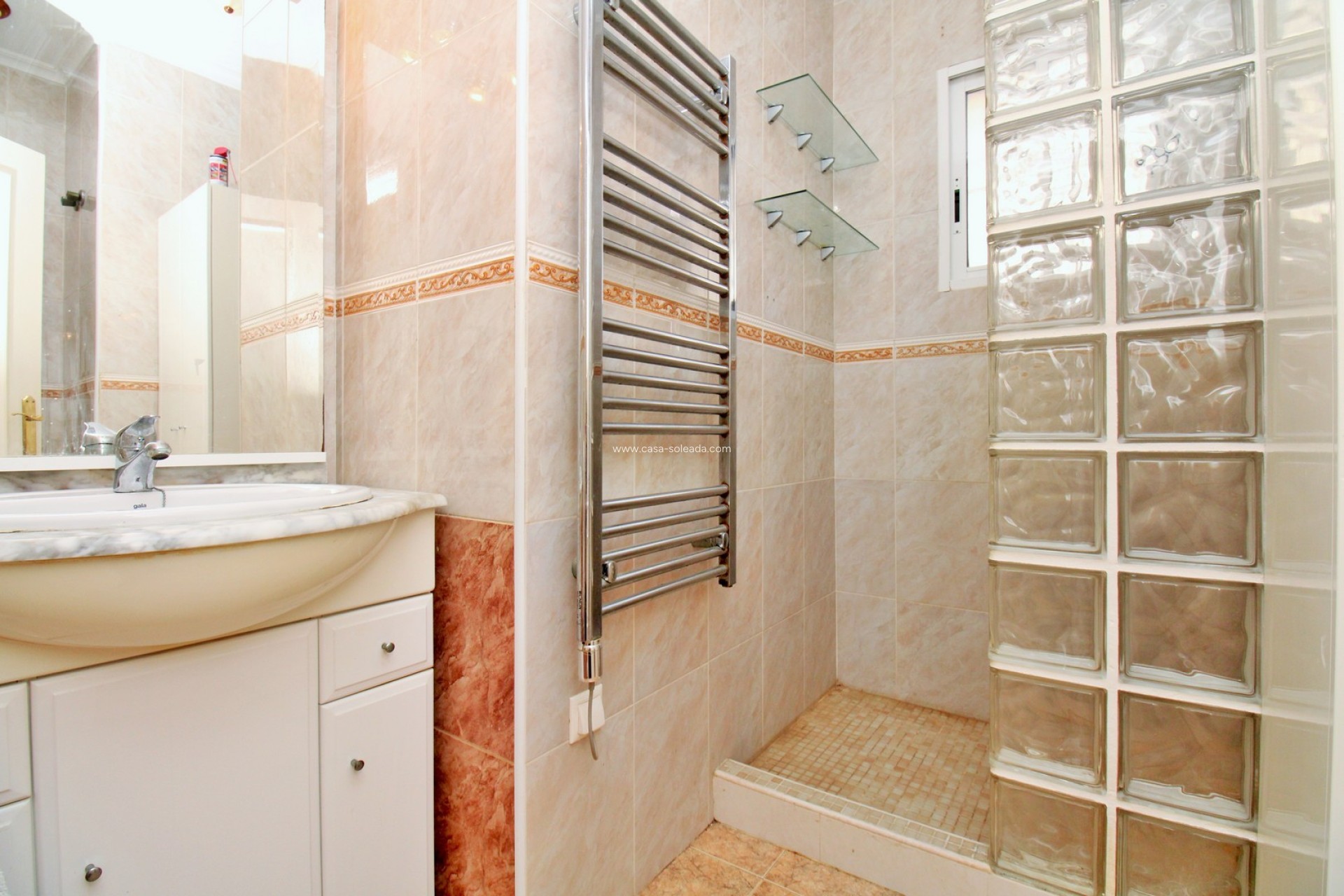 Reventa - Villa - Playa Flamenca