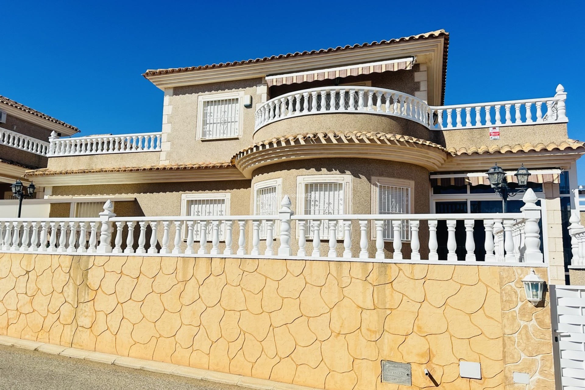 Reventa - Villa - Punta Prima